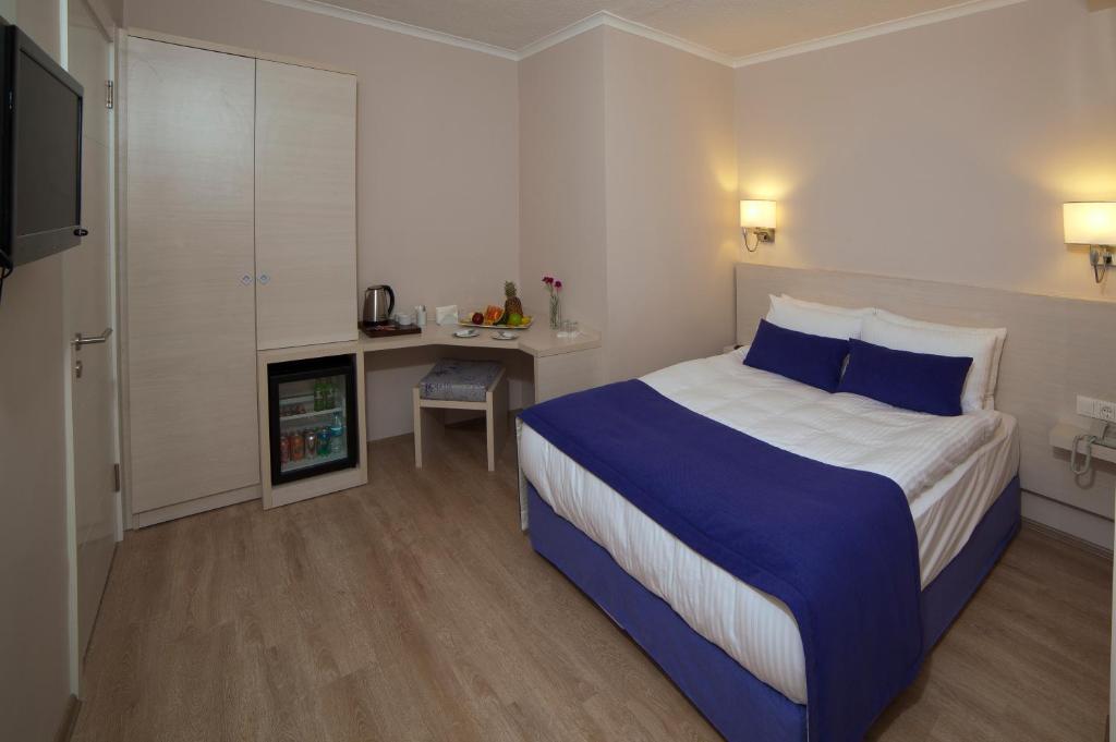 Walk In Hotel Izmir Room photo