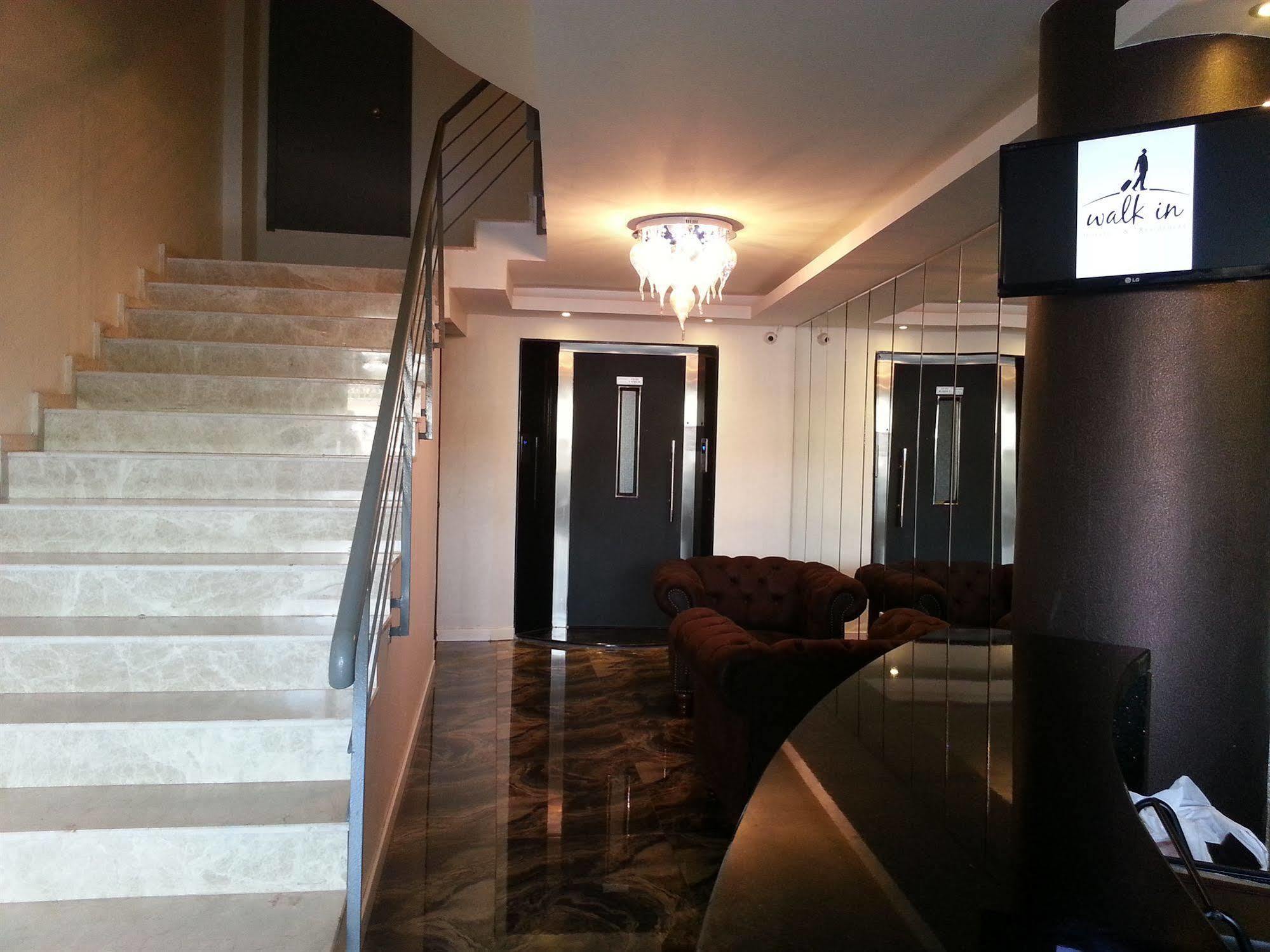 Walk In Hotel Izmir Exterior photo